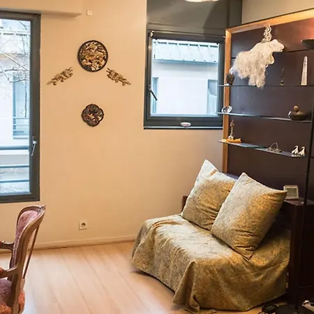 Appartamento Beautiful Studio Near Montparnasse Parigi
